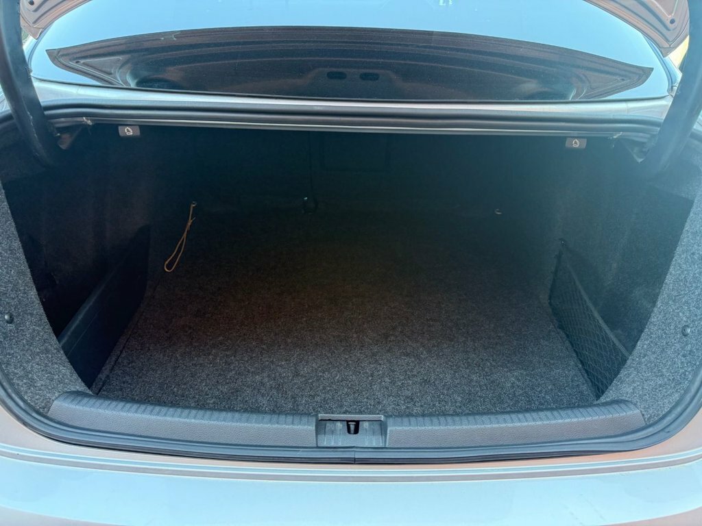 Volkswagen Jetta Blue #23