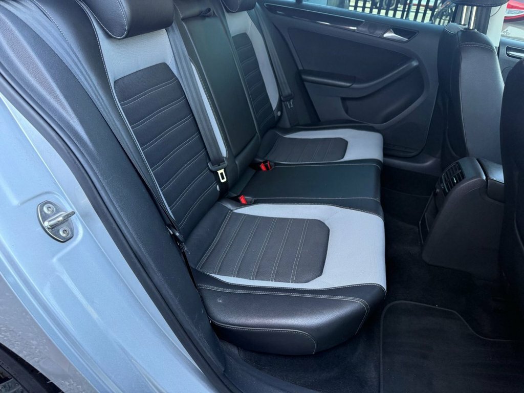 Volkswagen Jetta Blue #22