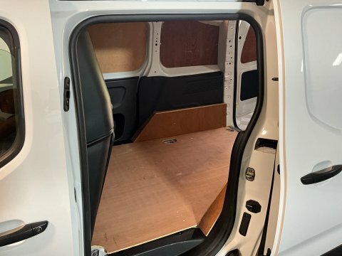 Citroen Berlingo White #8