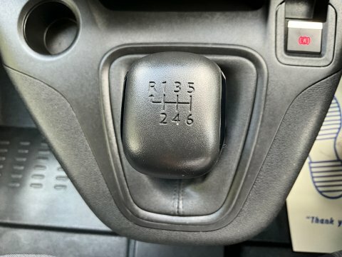 Citroen Berlingo White #25