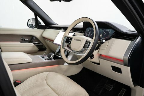 Land Rover Range Rover P400 Mhev