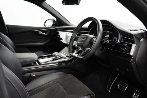 Audi Q8 3.0 Tfsi V6 KM22OXR