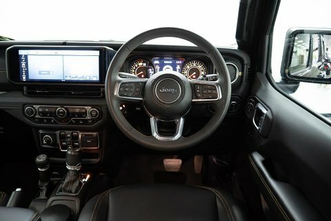 Jeep Wrangler 2.0 Gme Sahara  #6
