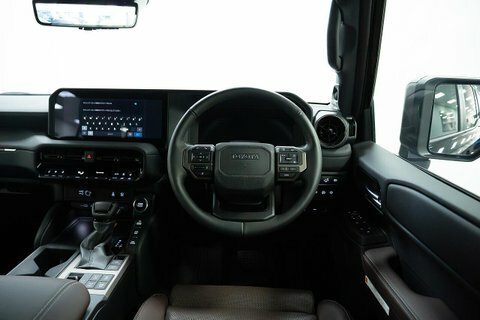 Toyota Land Cruiser 2.8 D-4d 204 Invincible 7 Seats  #7