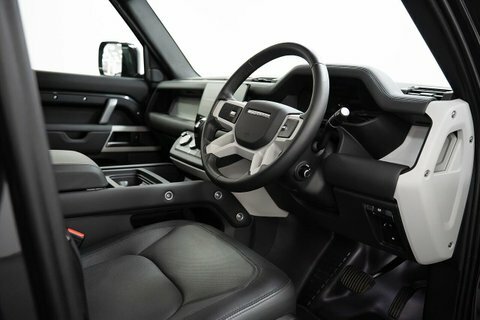 Land Rover Defender 2.0 P400e 15.4Kwh GN24WMY  #4