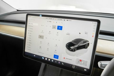 Tesla Model Y Rwd 5dr Auto White #8