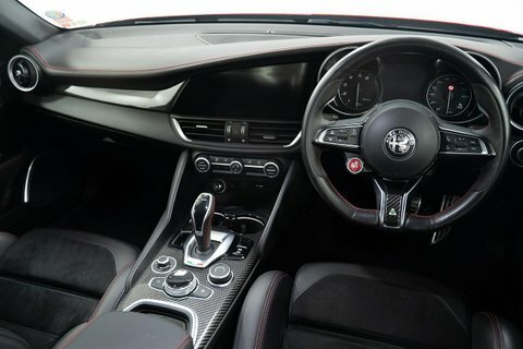 Alfa Romeo Giulia 2.9 V6 Bi-turbo #6