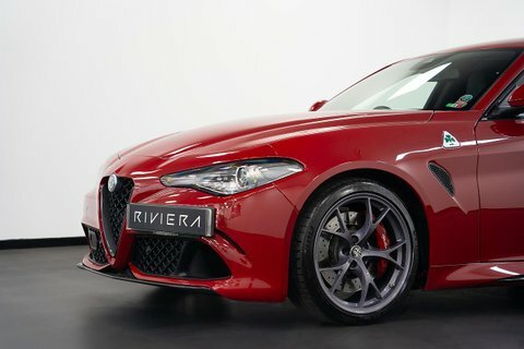 Alfa Romeo Giulia  Black #21