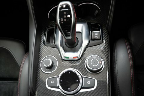 Alfa Romeo Giulia  Black #18