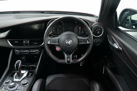 Alfa Romeo Giulia 2.9 V6 Bi-turbo #4