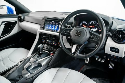 Nissan GT-R Premium Edition 3.8