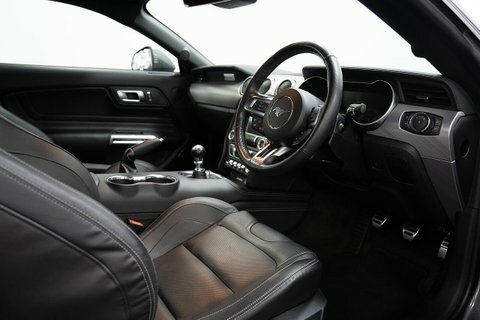 Ford Mustang 5.0 V8 Gt  #3