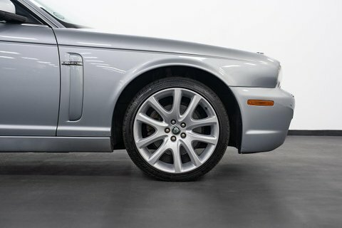 Jaguar XJ 3.0D V6 Lwb  #18
