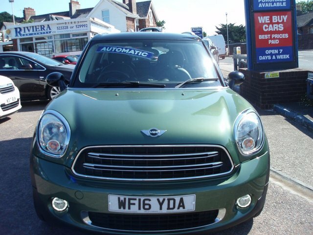 Mini Countryman 2.0 Cooper D Suv WF16YDA Green #2