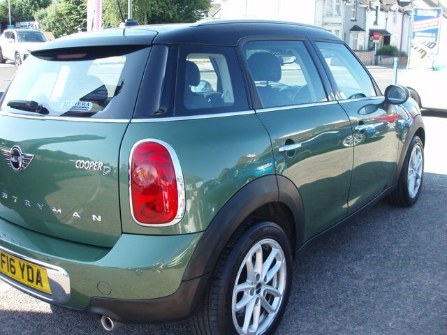 Mini Countryman 2.0 Cooper D Suv WF16YDA Green #6