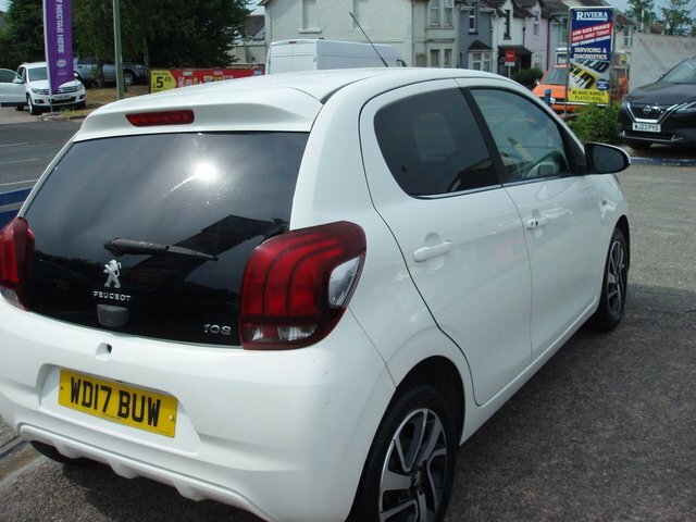 Peugeot 108 1.2 Puretech Allure Hatchback White #5