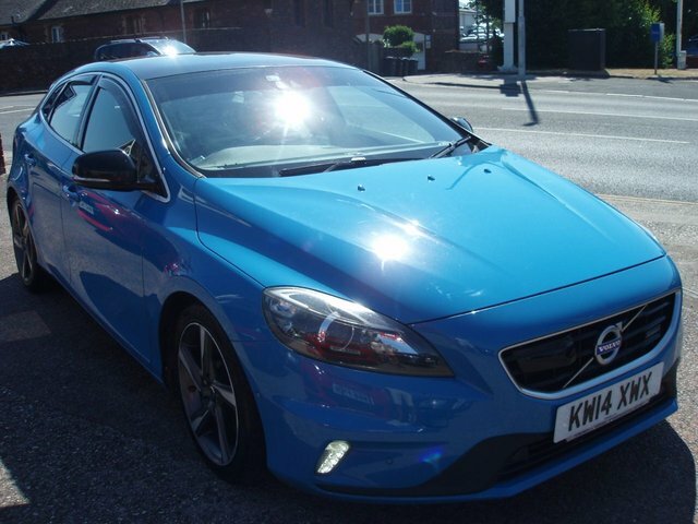 Volvo V40 1.6 D2 R-design Lux Blue