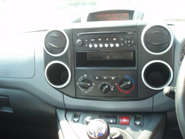 Peugeot Partner Tepee Active Grey #11