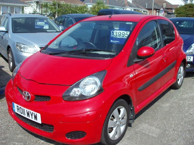 Toyota Aygo 1.0 Vvt-i Go Hatchback Red