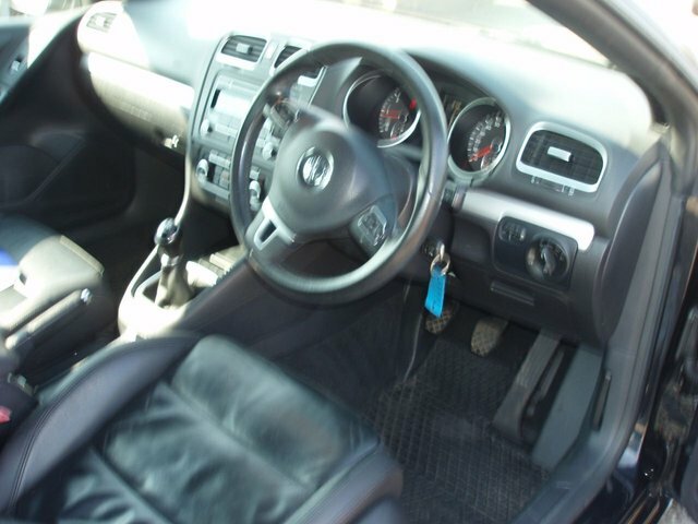 Volkswagen Golf 1.6 Tdi 105 Match Blue #11