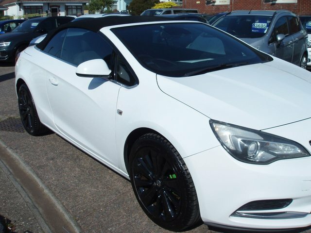Vauxhall Cascada 2.0 Cdti Se Convertible White #5