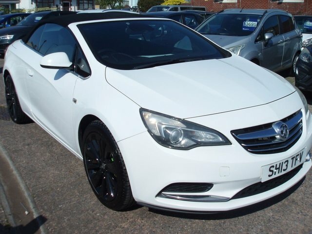 Vauxhall Cascada 2.0 Cdti Se Convertible White