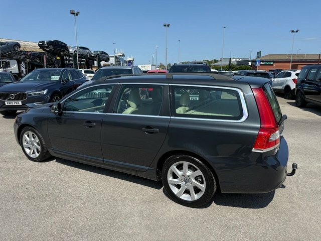 Volvo V70 D2 Se Nav Estate Grey #4