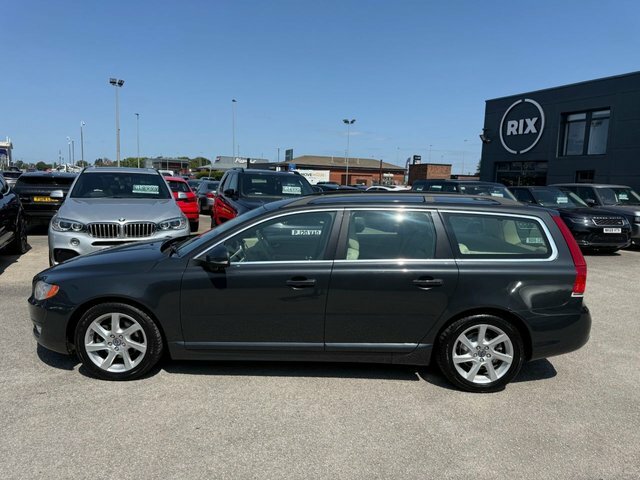 Volvo V70 D2 Se Nav Estate Grey #3