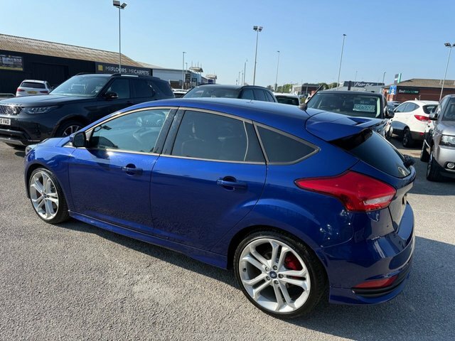Ford Focus Ecoboost St-2 Hatchback Blue #4