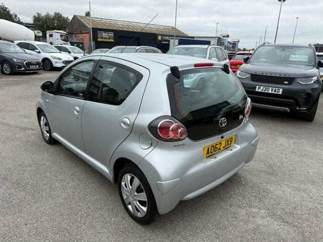 Toyota Aygo Vvt-i Ice Hatchback Silver #5