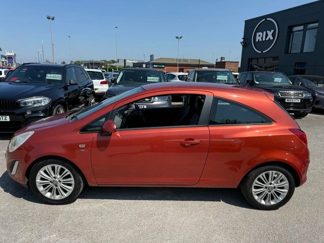 Vauxhall Corsa 16V Se Hatchback Orange #3