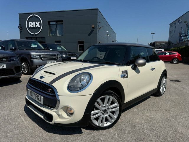 Mini Hatch Cooper S Seven Hatchback YC17FGJ White #2