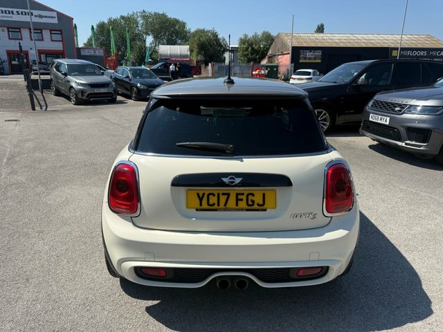Mini Hatch Cooper S Seven Hatchback YC17FGJ White #6