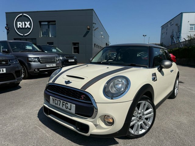 Mini Hatch Cooper S Seven Hatchback White