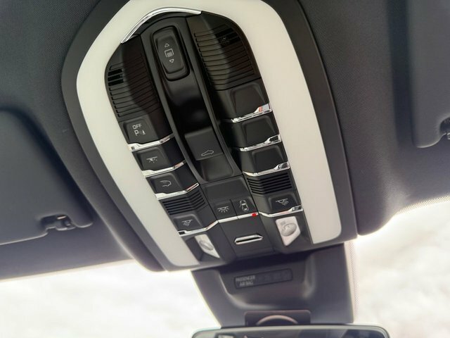 Porsche Macan 2.9T V6 S Suv Pdk 4Wd Euro 6 Ss 380 White #30