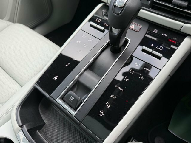 Porsche Macan 2.9T V6 S Suv Pdk 4Wd Euro 6 Ss 380 White #40