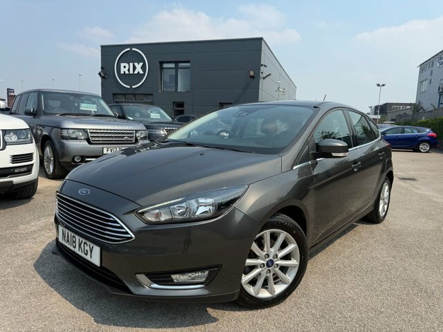 Ford Focus Tdci Titanium Hatchback Grey #2
