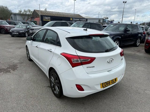Hyundai I30 Crdi Blue Drive Premium White #6