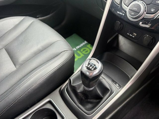 Hyundai I30 Se Red #25