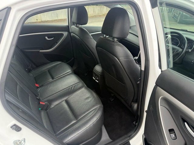 Hyundai I30 Se Red #29
