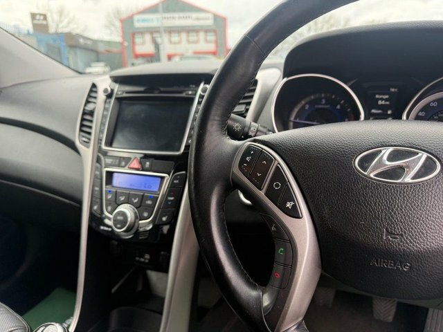 Hyundai I30 Se Red #16