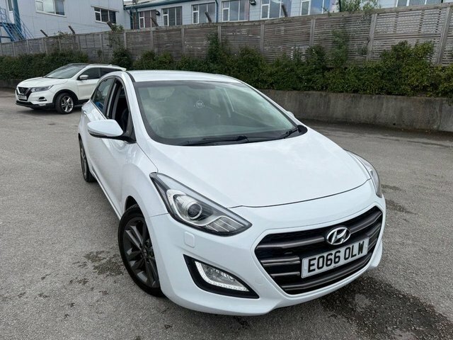 Hyundai I30 Se Red #13