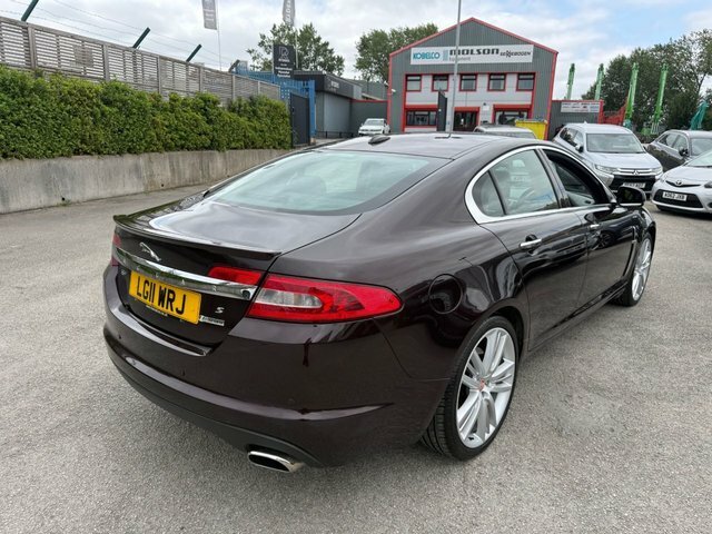 Jaguar XF V6 Luxury Red #8