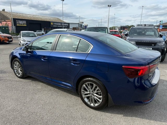 Toyota Avensis V-matic Business Edition Saloon Blue #4