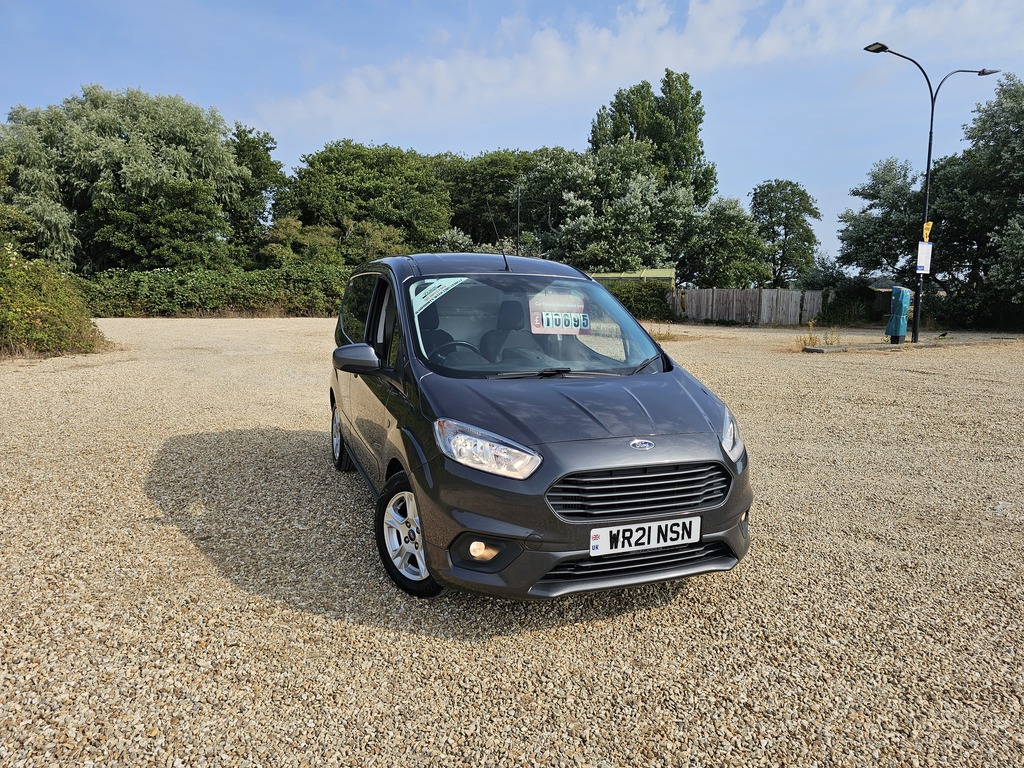 Ford Transit Courier Limited Grey #3