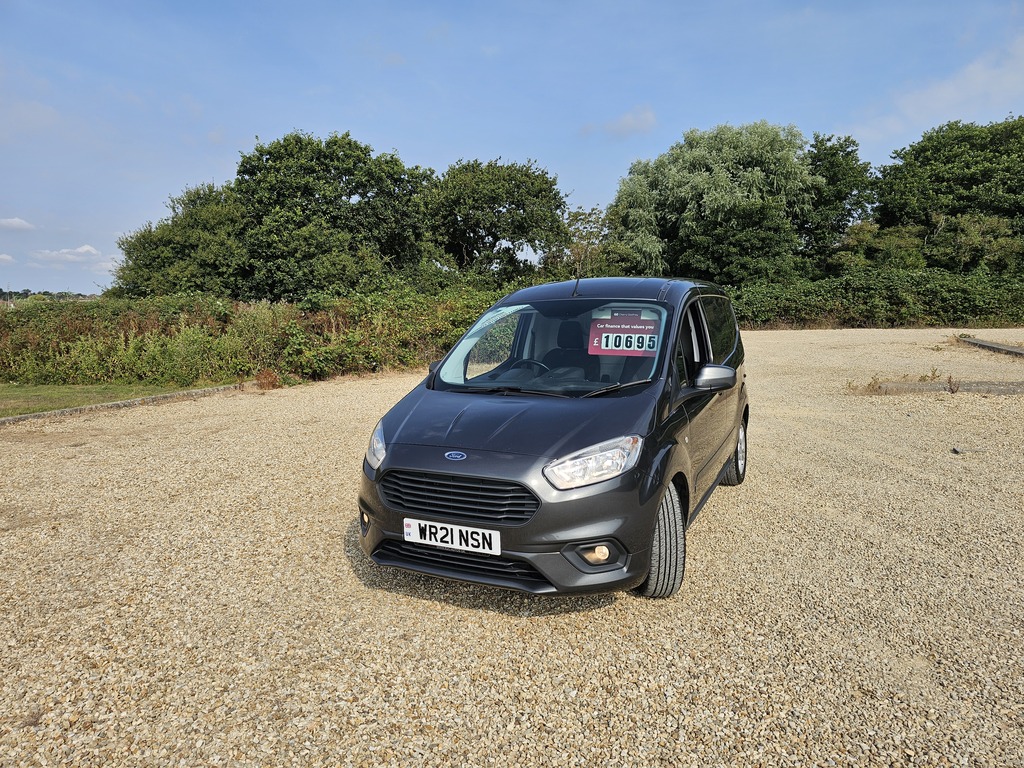 Ford Transit Courier Limited Grey #2