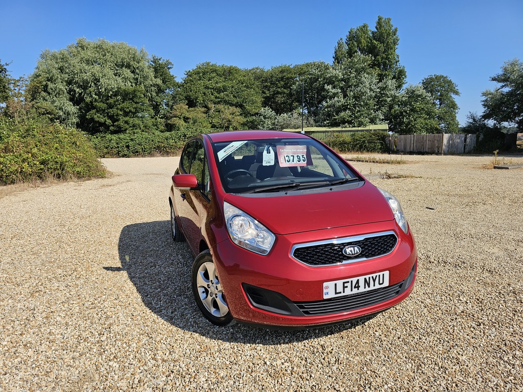 Kia Venga 2 Crdi Red #3