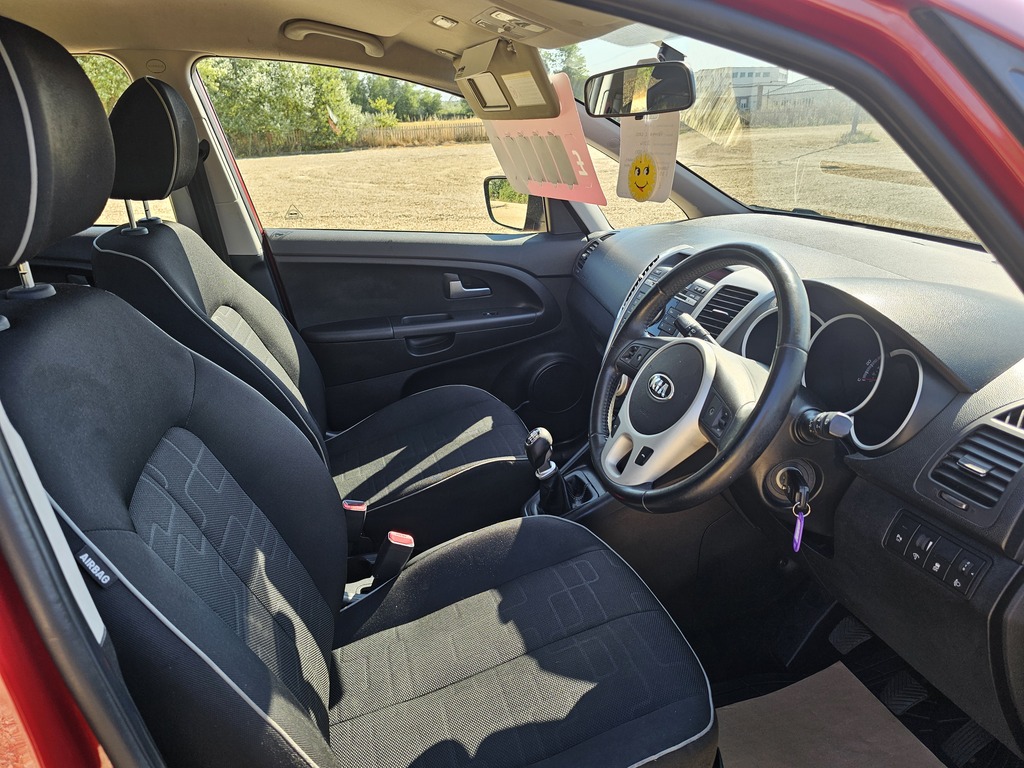 Kia Venga 1.6 4 Euro 6 Ss Red #7
