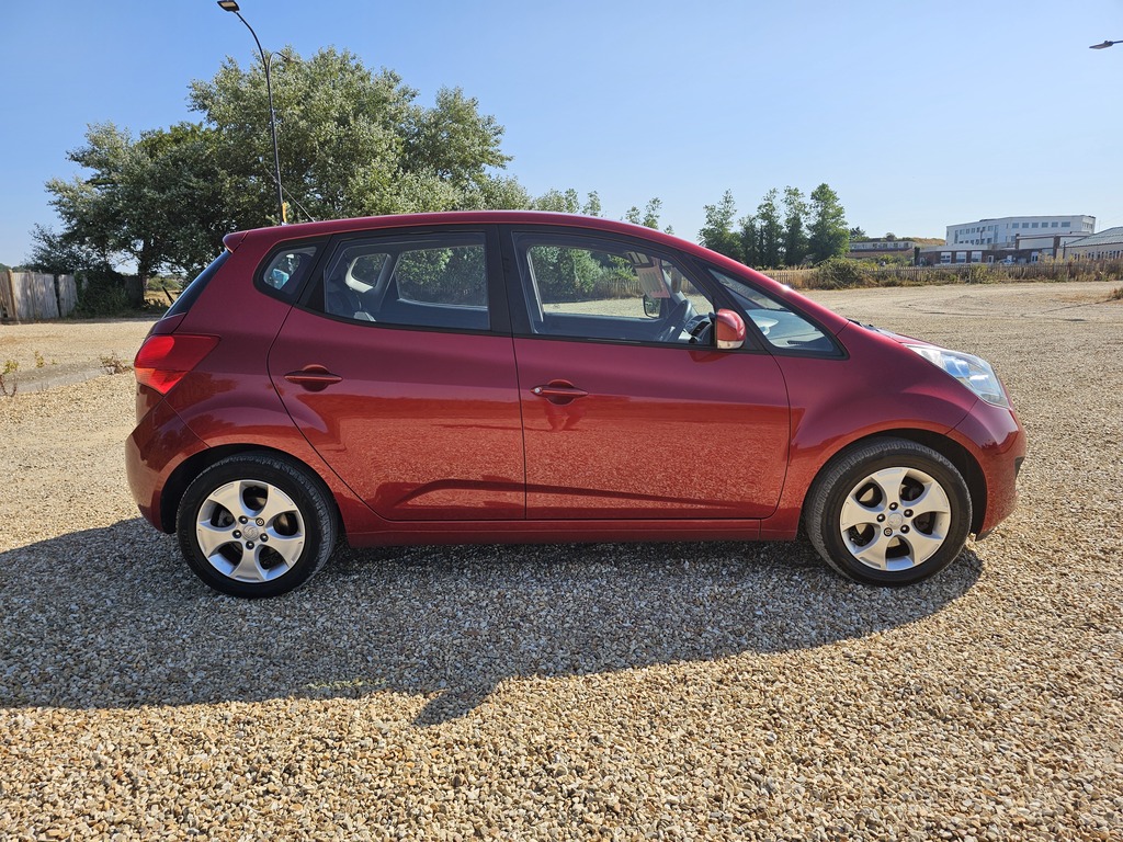 Kia Venga 2 Crdi Red #4