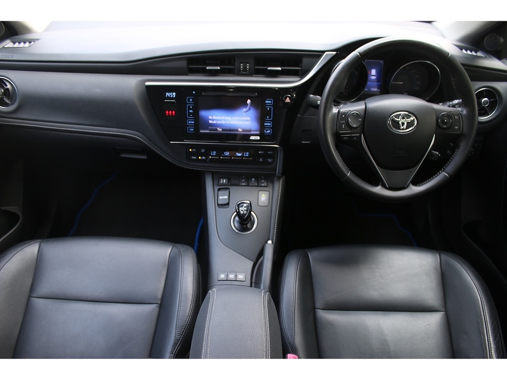 Toyota Auris Vvt-h Excel U360 Ulez White